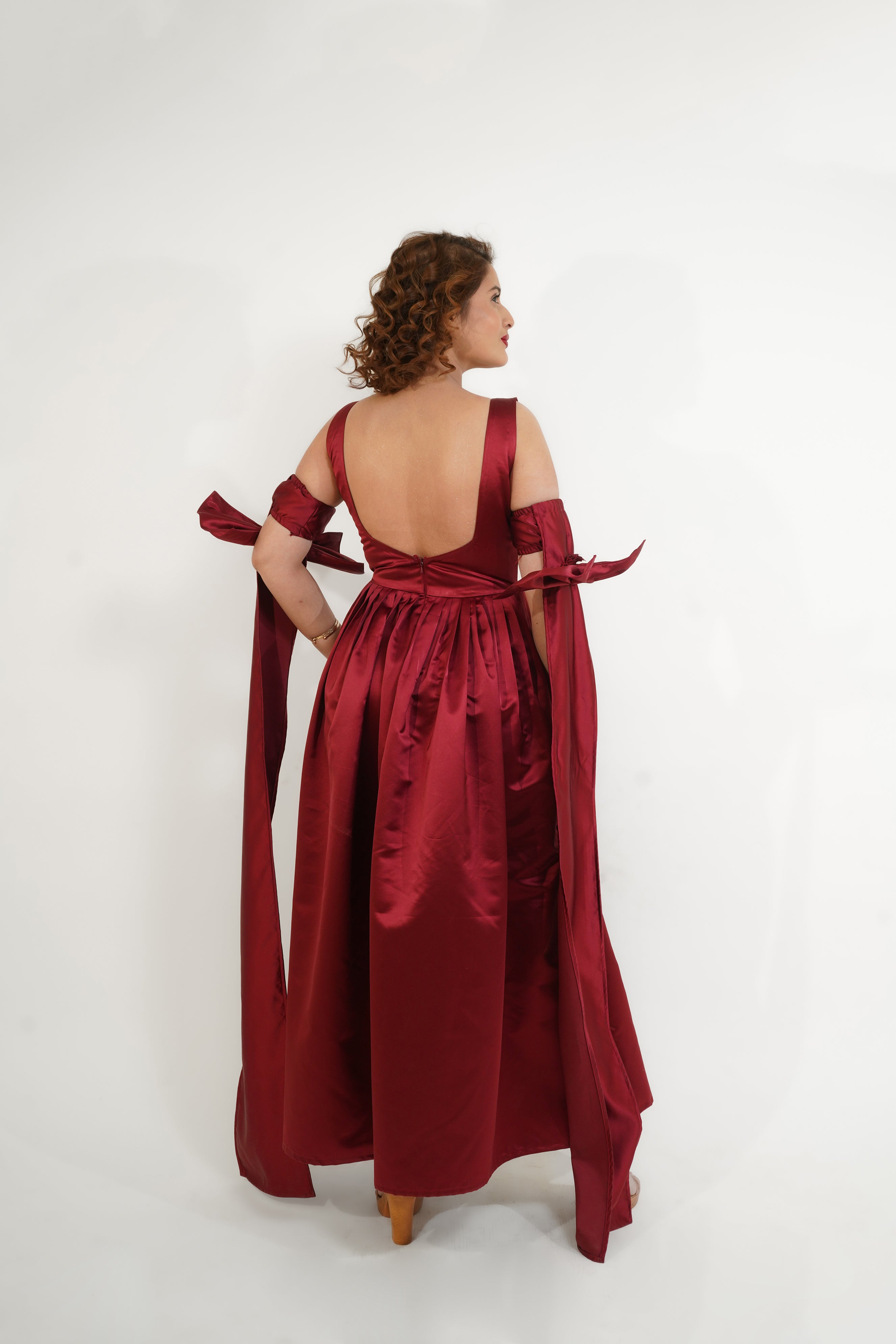 BOW SLEEVE MIDI DRESS