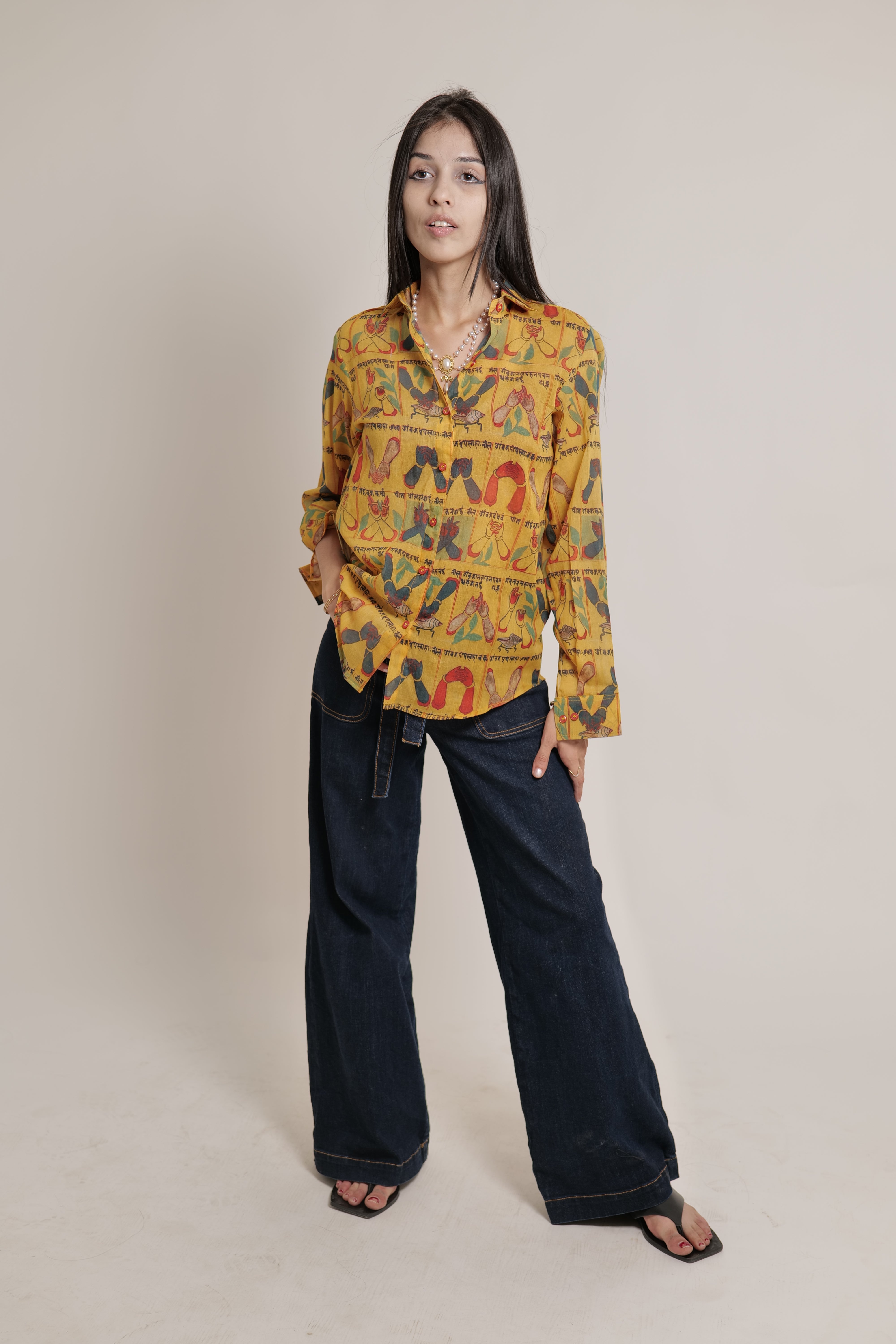 MANTRA SHIRT