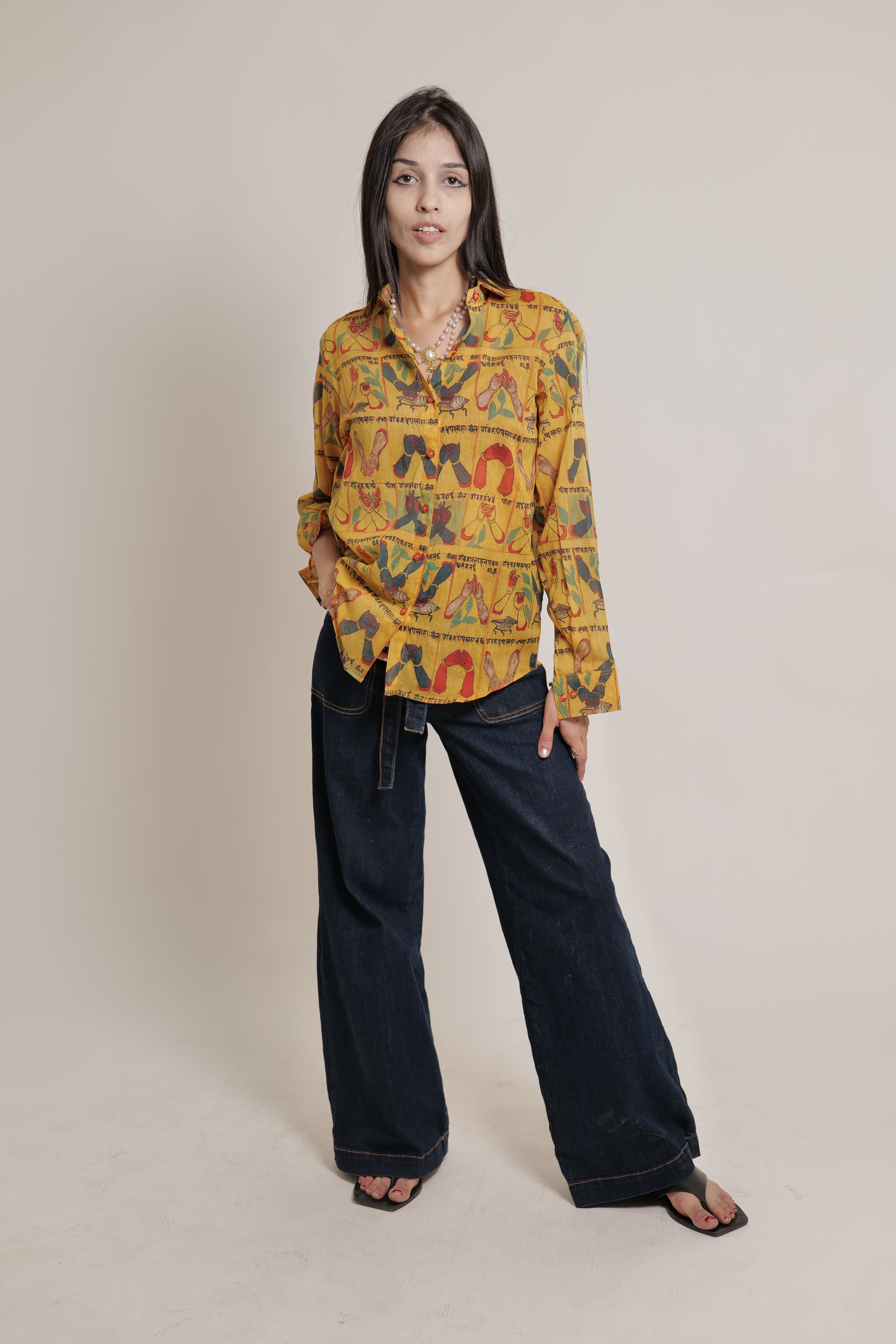 MANTRA SHIRT