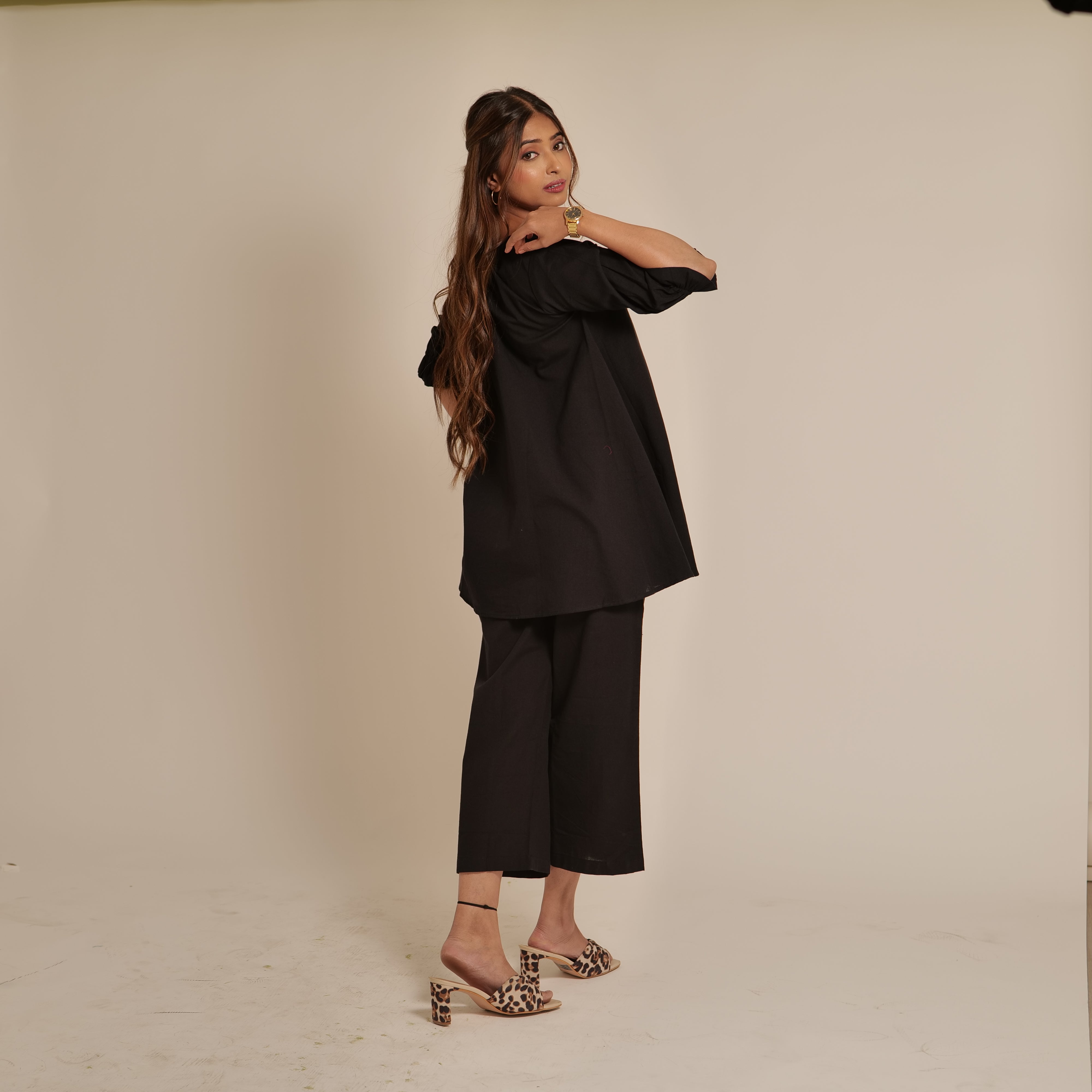 BLACK COORD
